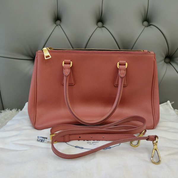 Prada - Image 2