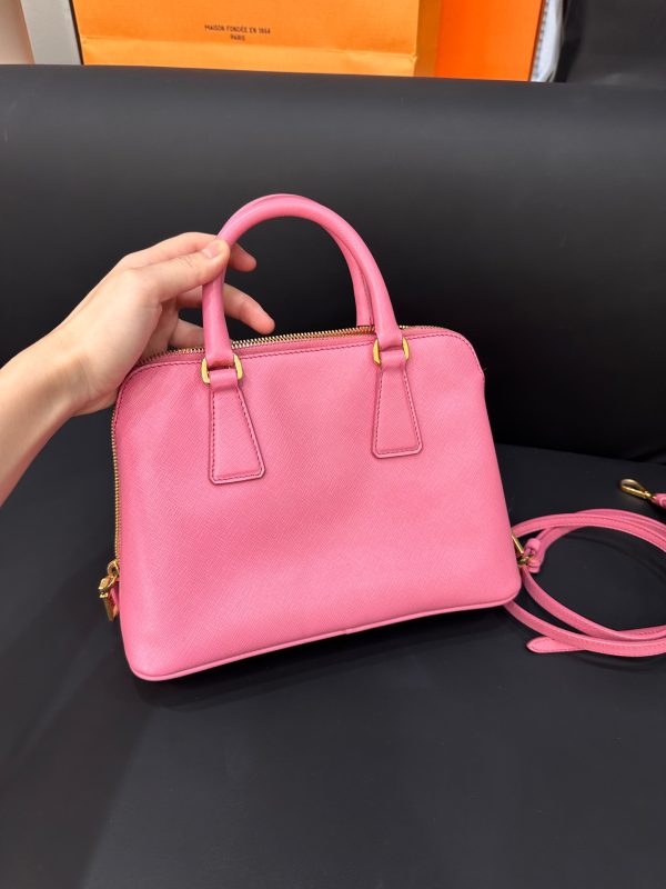 Prada - Image 2
