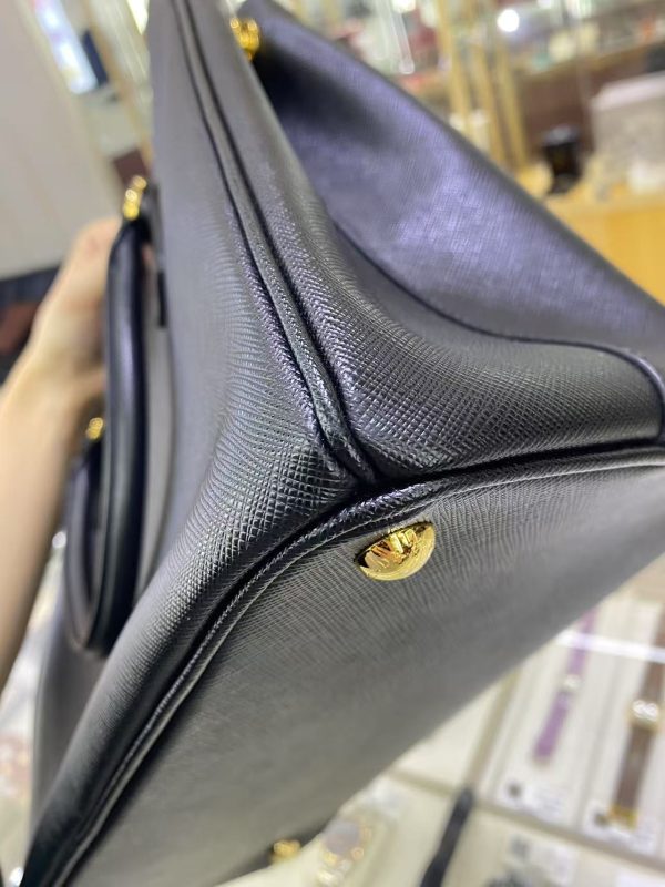 Prada - Image 5