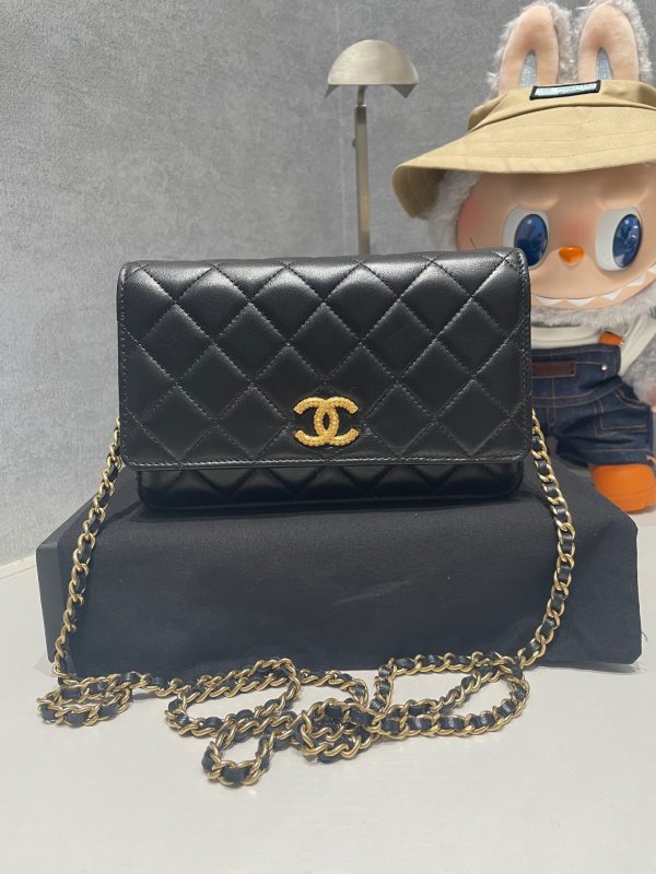 Chanel 23A WOC