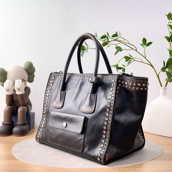 Prada - Image 4