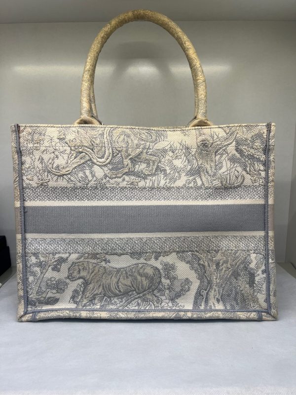Dior tote - Image 2