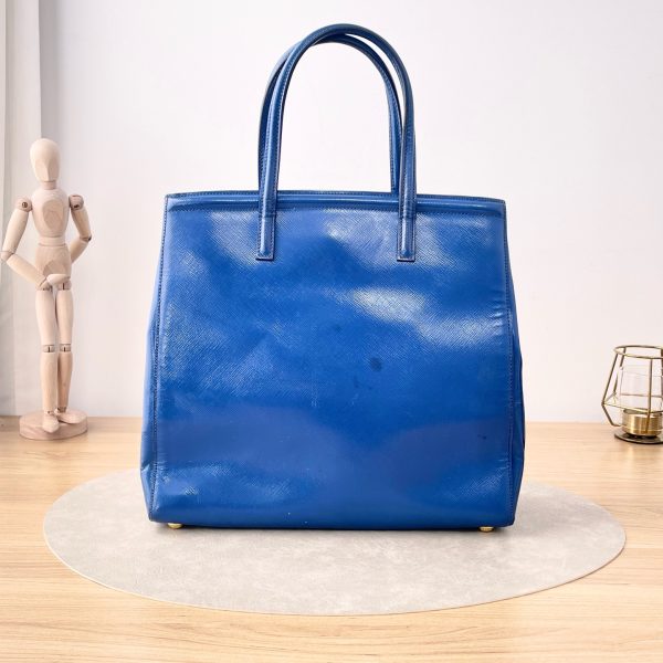 Prada - Image 2