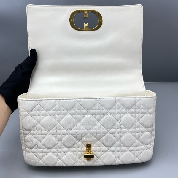 Dior - Image 7