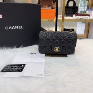 Chanel mini cf