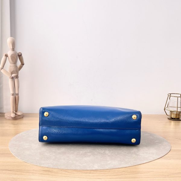 Prada - Image 4