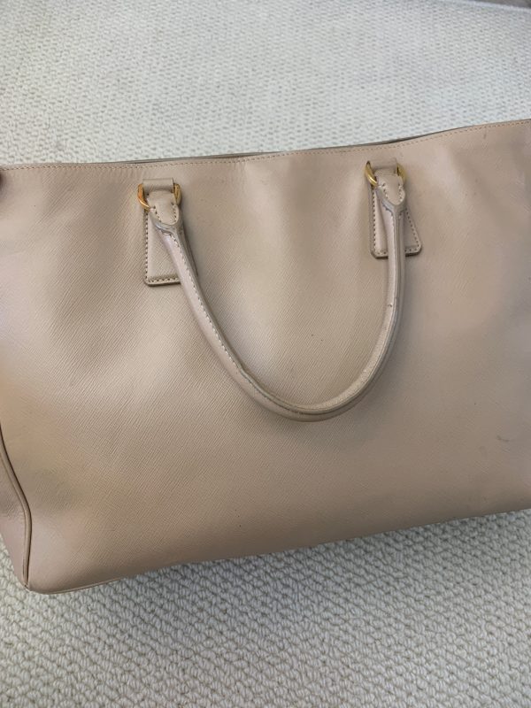 Prada - Image 2