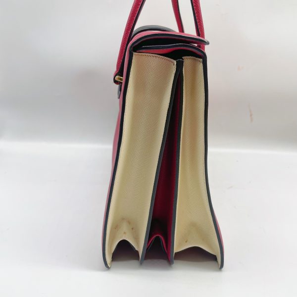Prada - Image 3