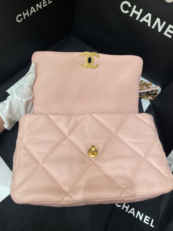 Chanel - Image 3