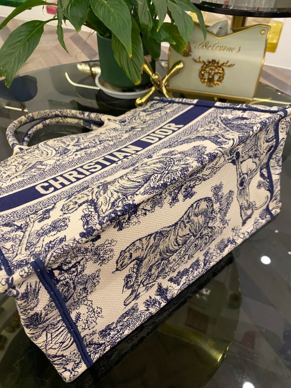 Dior tote - Image 3