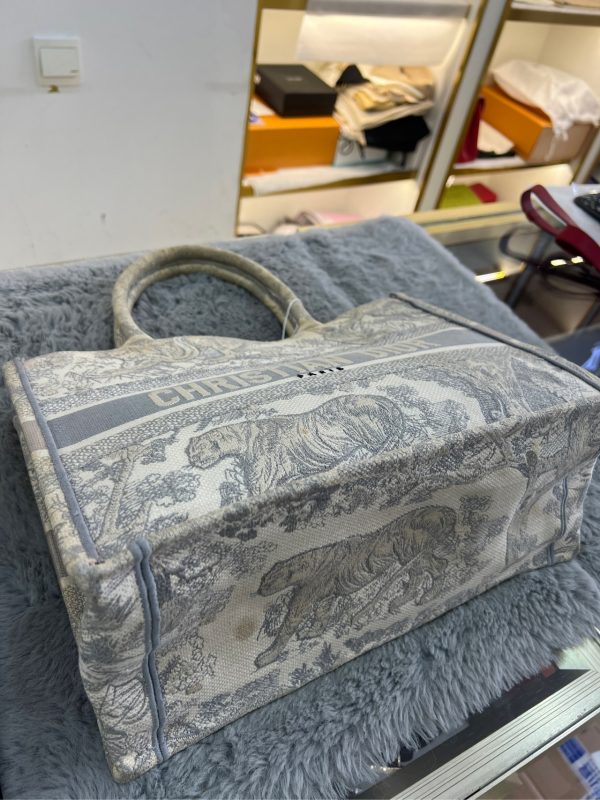 Dior tote - Image 3