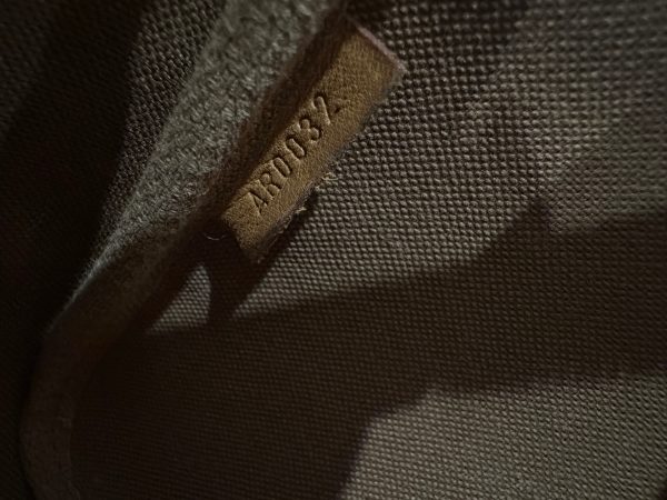 Louis Vuitton Pochette