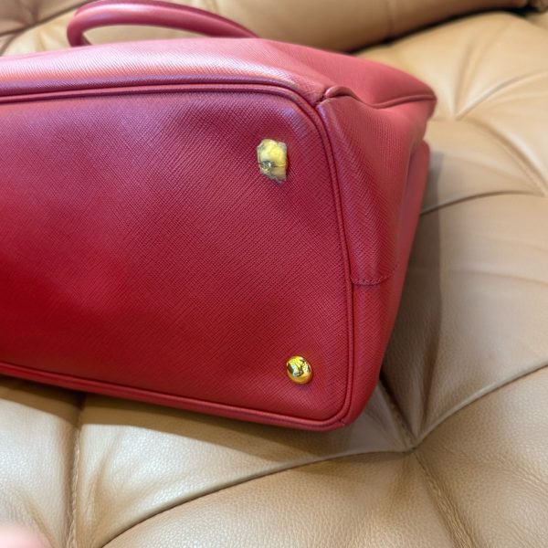 Prada - Image 5