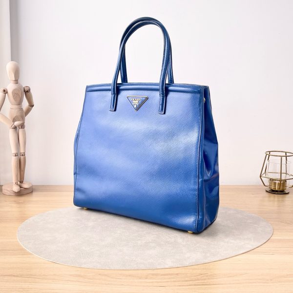 Prada - Image 3
