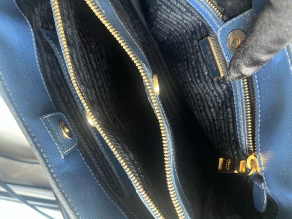 Prada - Image 8