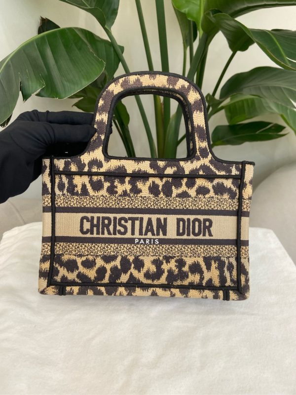 Dior tote