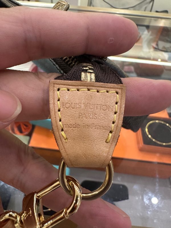 Louis Vuitton Pochette